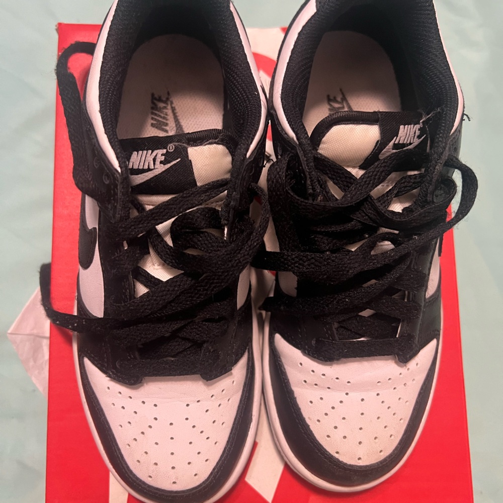 Nike Kids Black and White Sneakers